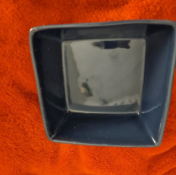 Square Salsa Sauce Bowl - Picture 2 of 3